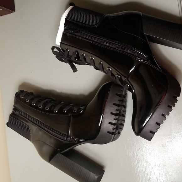 Patent Leather Tie Up Boots - Picture 3 of 6